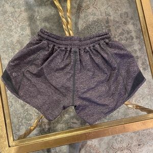 Lululemon hottie hot size 4 long